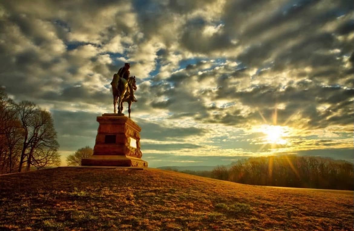 New Valley Forge Guide Book: 52 Must-See Monuments